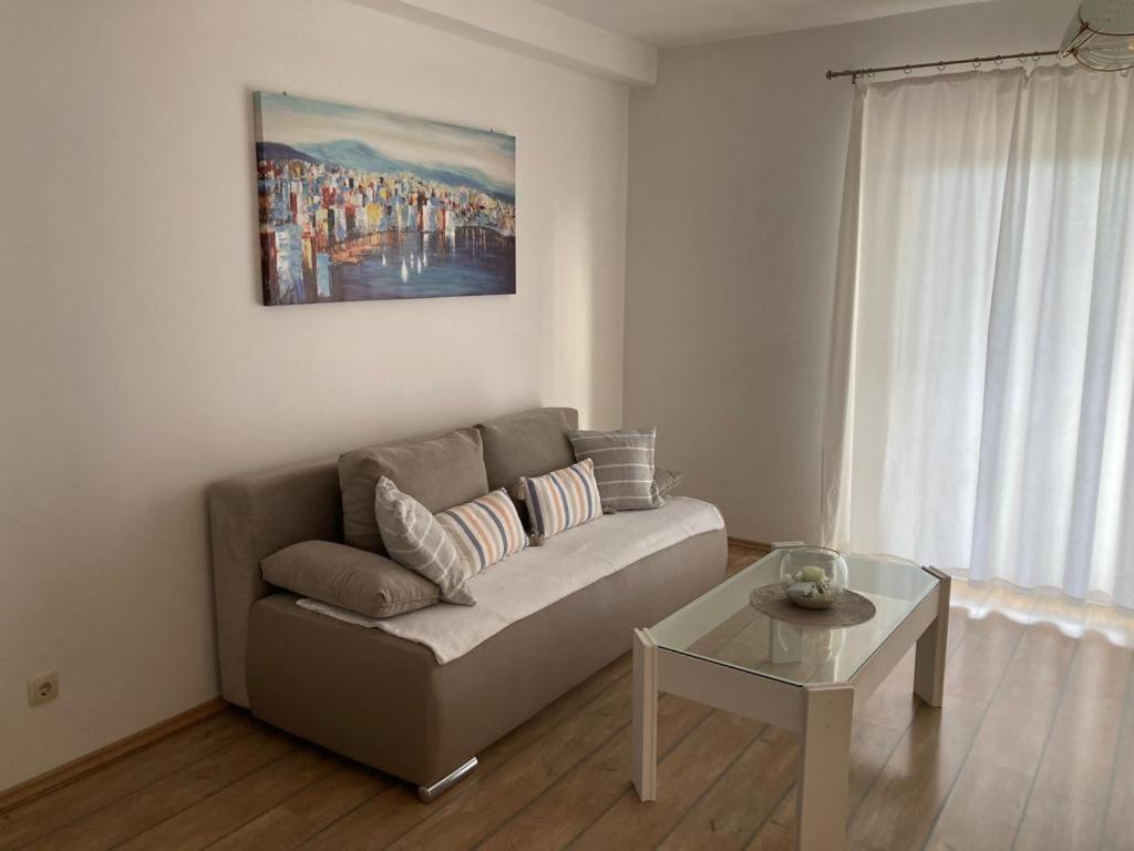 Apartment Danijela Vodice Bagian luar foto