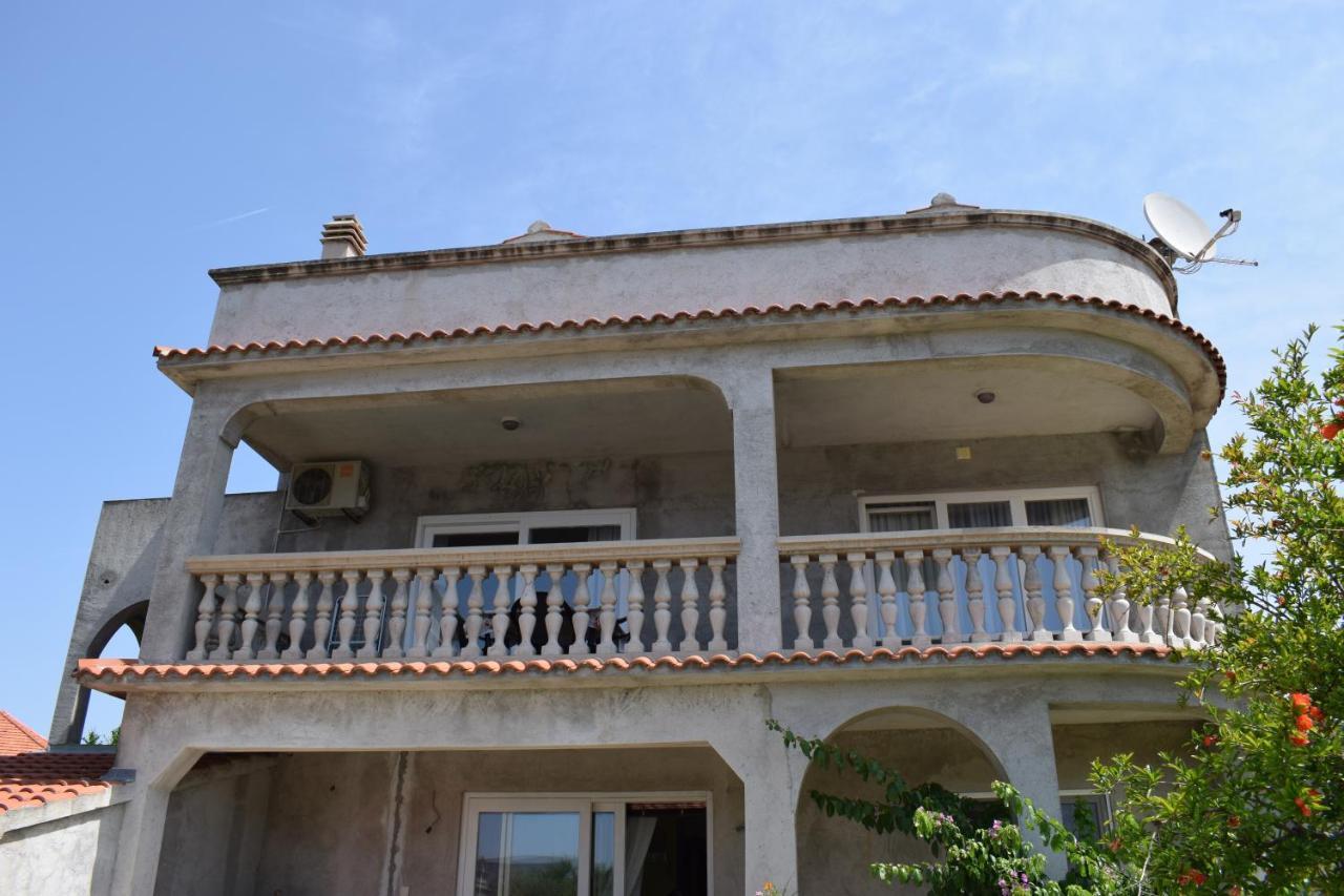 Apartment Danijela Vodice Bagian luar foto
