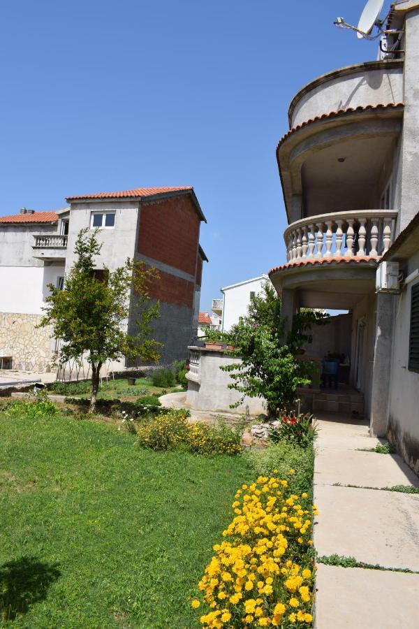 Apartment Danijela Vodice Bagian luar foto