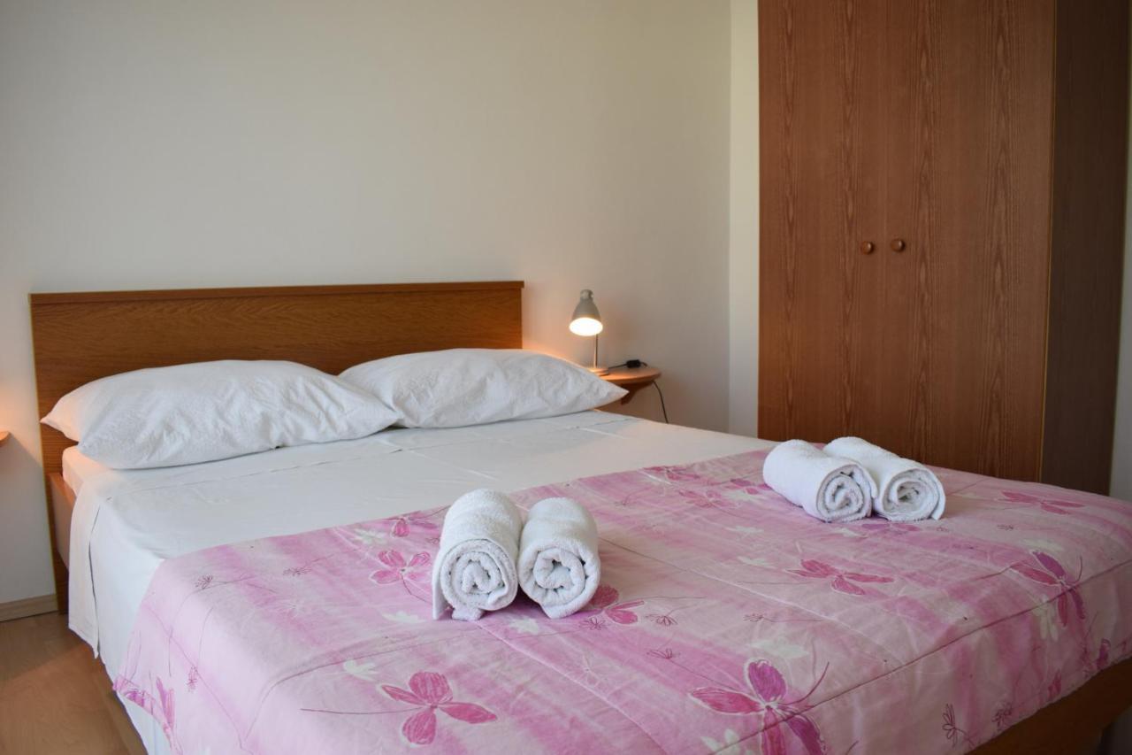 Apartment Danijela Vodice Bagian luar foto