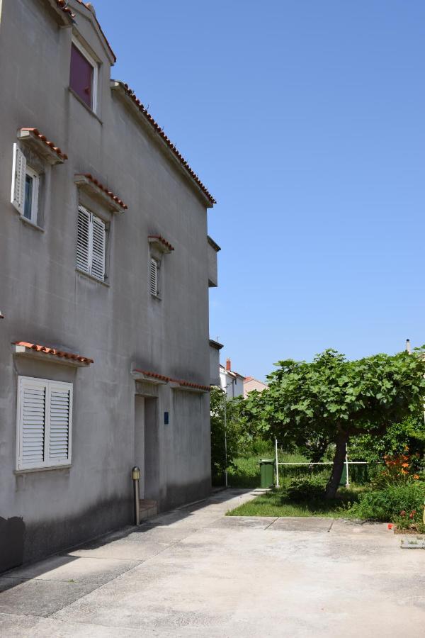 Apartment Danijela Vodice Bagian luar foto